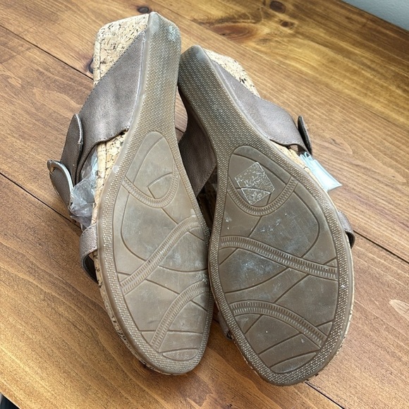 Luca Ferri | Brown wedge sandal - Picture 9 of 10